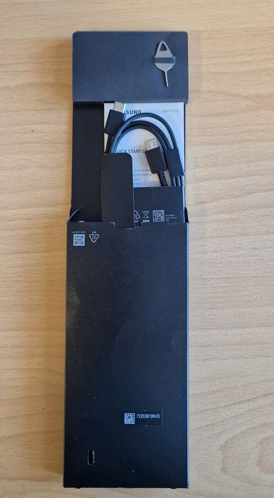 Samsung Galaxy Z Flip 5 – Отлично състояние, без забележки