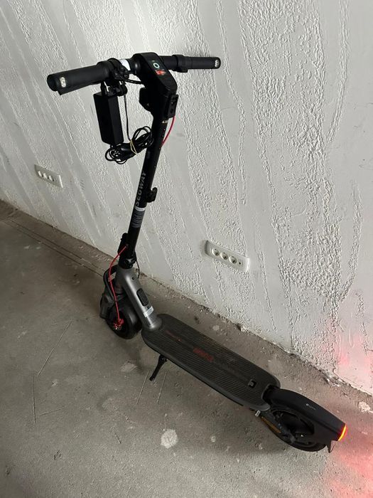 Trotineta electrica Ninebot F3 eKickScooter -A-