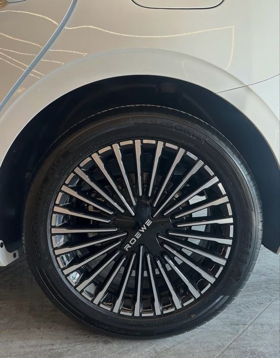 Roewe M7 Full 2000км