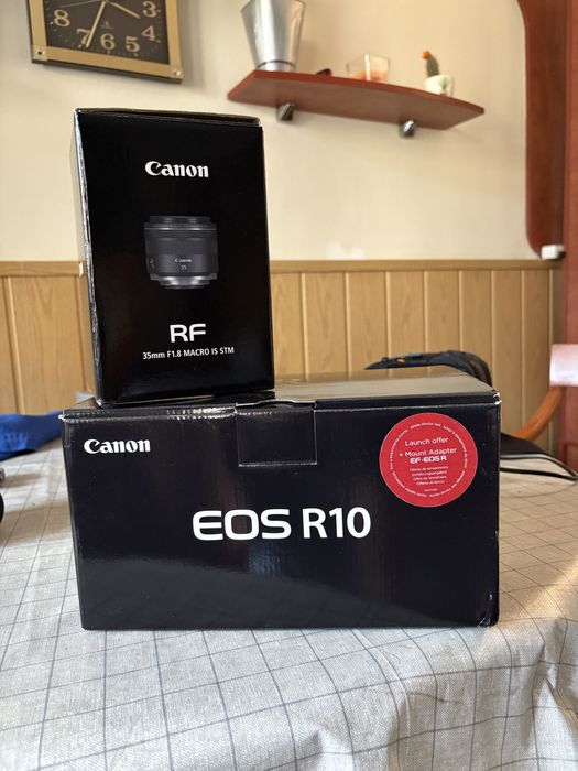 Canon R10 + canon RF35mm
