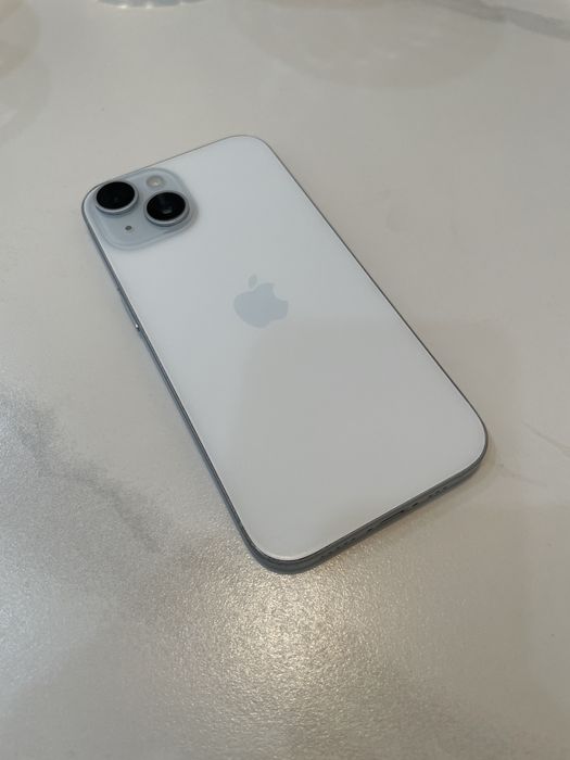 Продам Iphone 15 blue 128gb