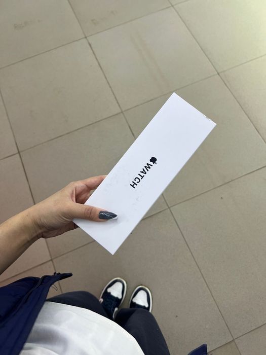 Продам Apple watch SE 40