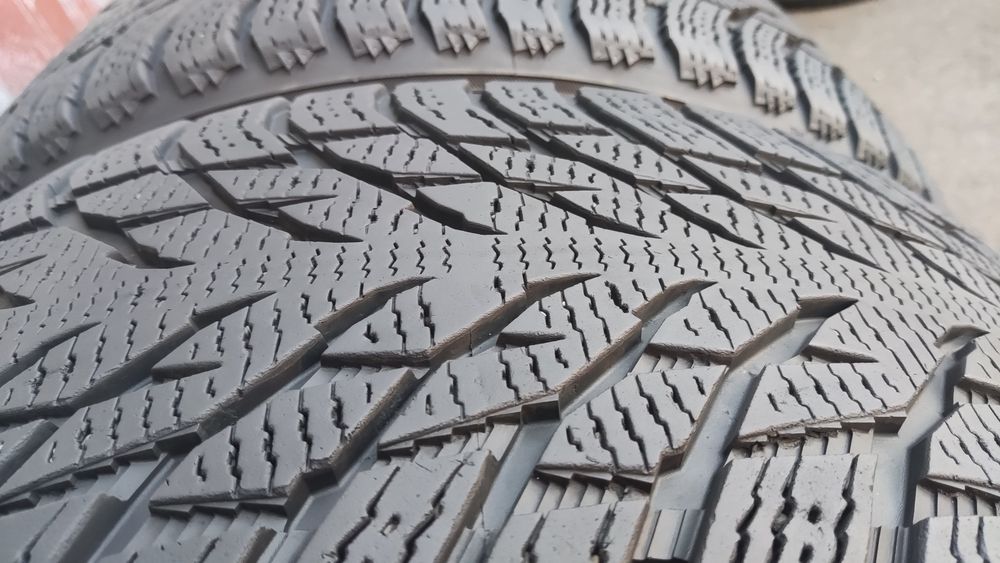 4бр. зимни гуми 255/45/19 Nokian Hakapellitta R3, SUV
dot23