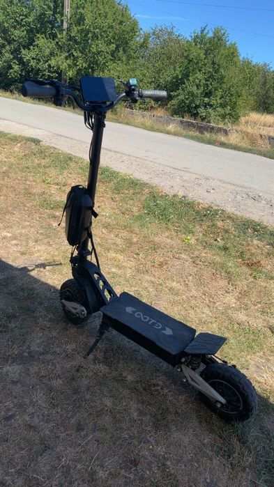 trotineta electrica OOTD t10