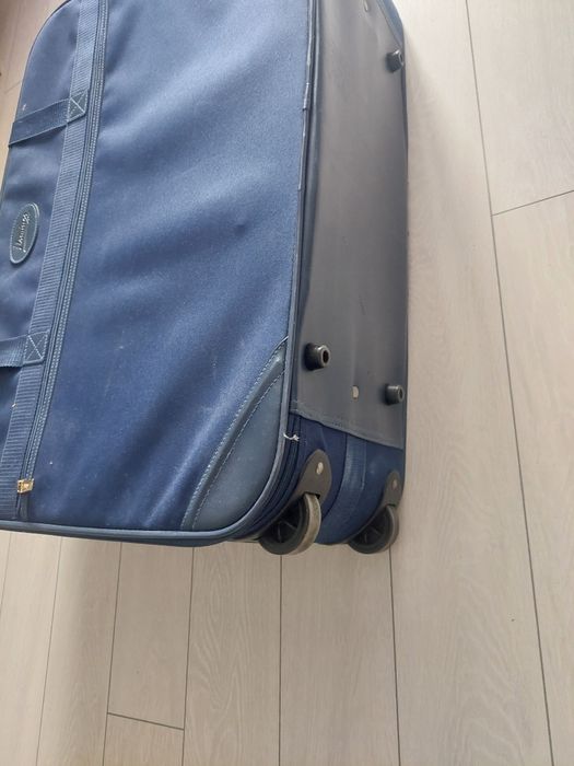 Geanta de voiaj cu role