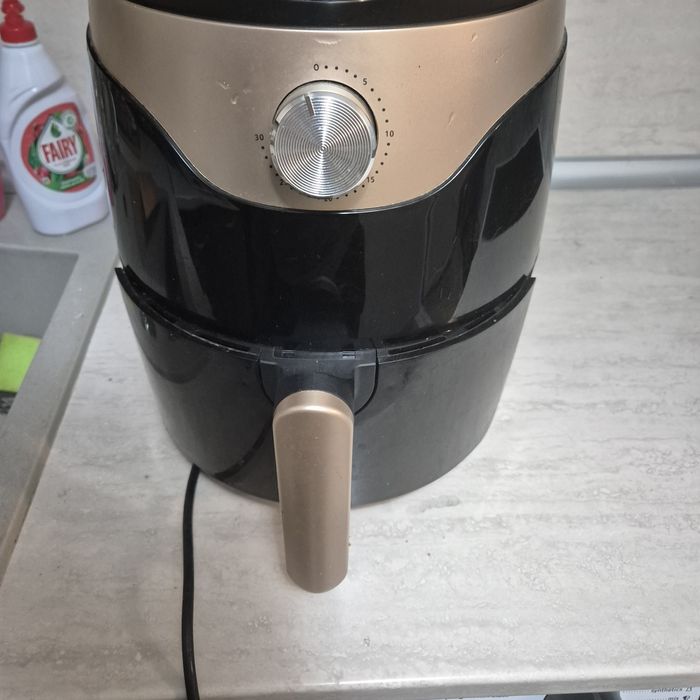 Фритюрник еър фрайър