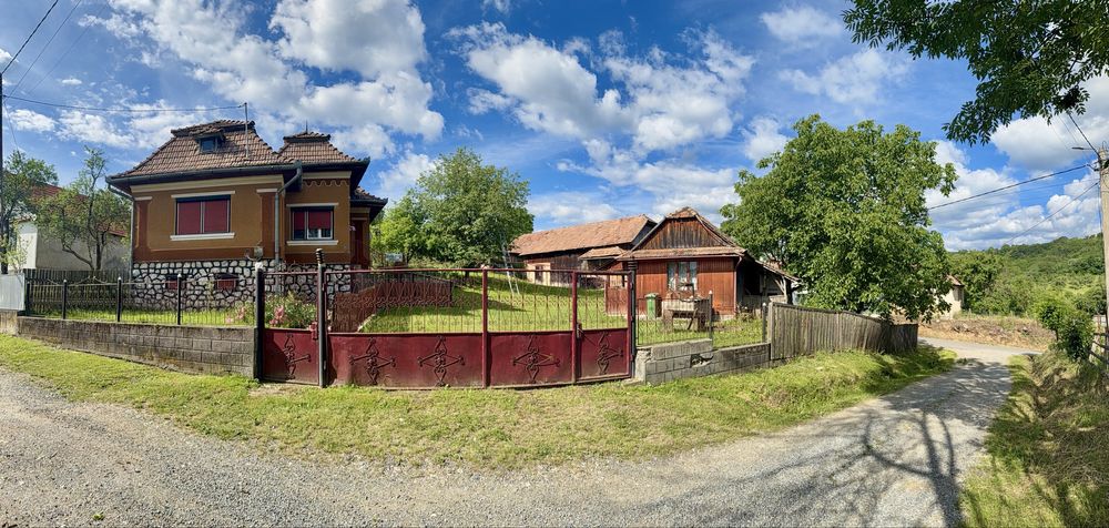 Vand casa la Cacova Ierii