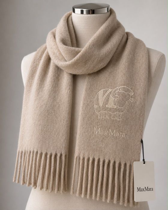 Fular Max Mara.
