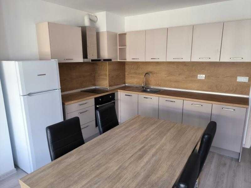 Стилно обзаведен, двустаен апартамент в Славейков!