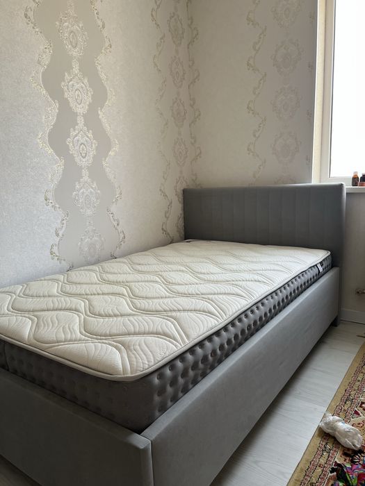 Кровать полутороспальная