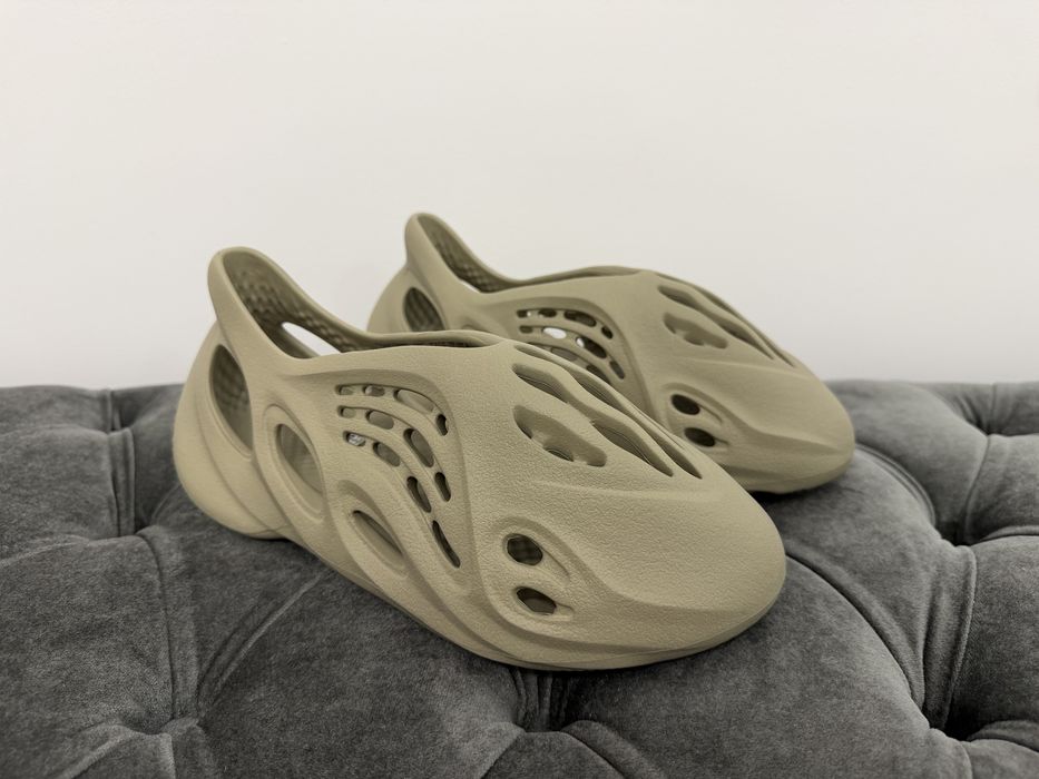 Colectie adidasi designer sneakers