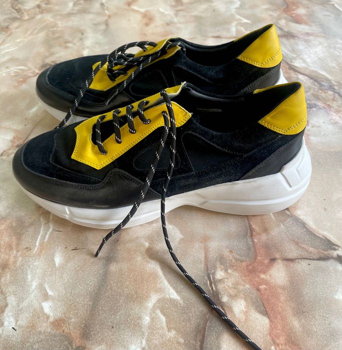 Pantofi Bigotti  44 noi . Set 2 buc