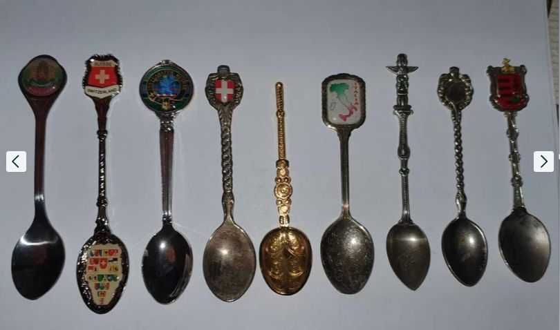 Colectie souveniruri - clopotei + lingurite + magneti frigider