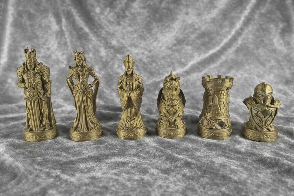 Set Piese Șah Premium 3D - Finisaj Metalic, Standard FIDE, Unicat