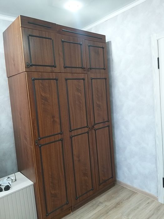 Продам шкаф очень крепкий в хорошем состоянии