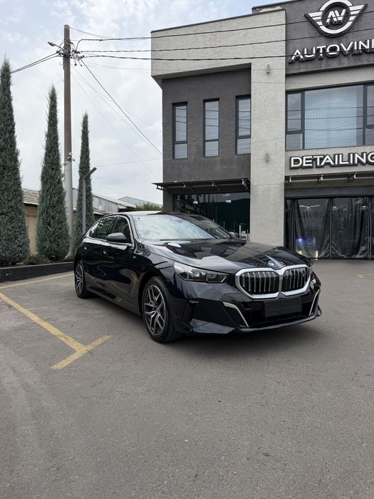 BMW i5 e-Dreve 40L