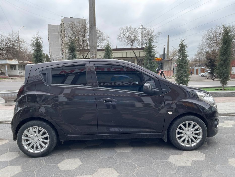 Spark 2 pozitsiya sotiladi naqd yoki arenda