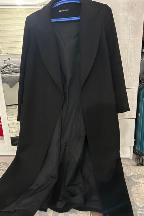 Верхние одежды в отличном состояние