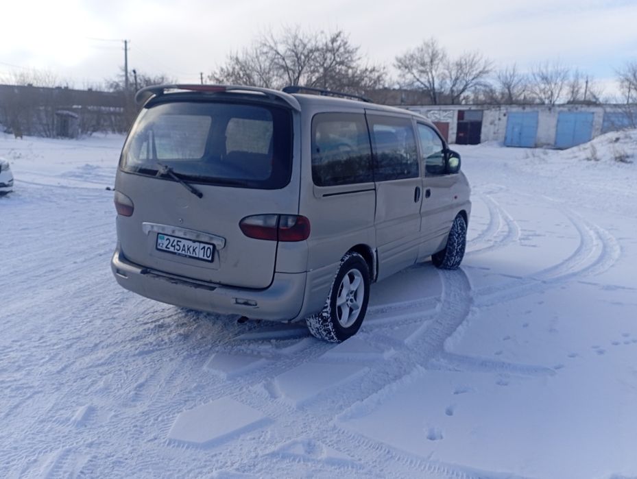 Hyundai starex продам