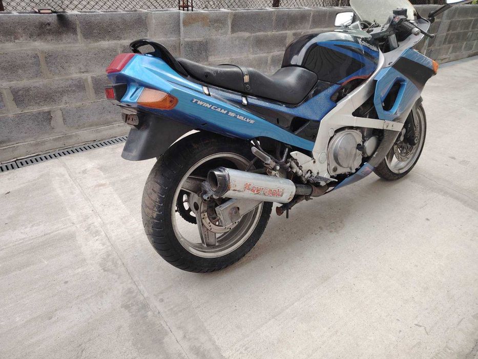 Kawasaki ZZR 400 на части