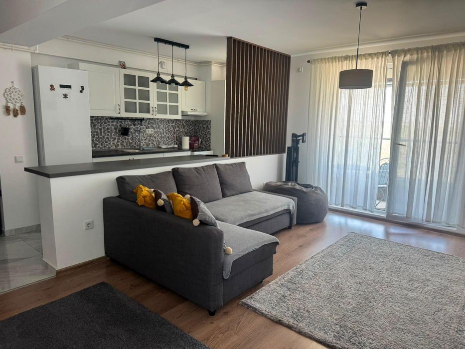 Proprietar, inchiriez apartament 2 cam