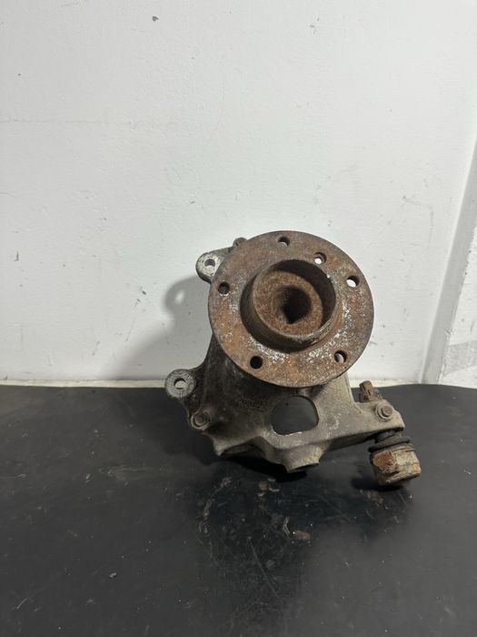 Fuzeta dreapta fata BMW Seria 5 E60 E61 520d 525d 530d 6760954R 535d