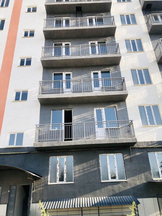 Продается квартира в новостройке в 5/3 напротив туйхона Таббасум