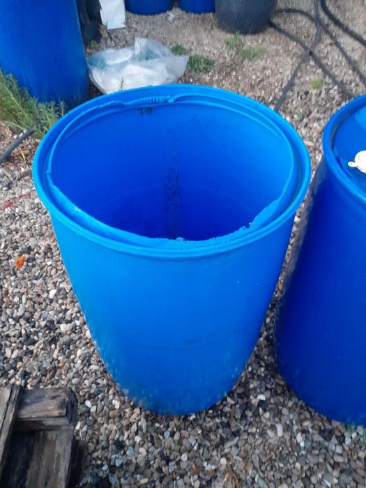 Бидони 220литра.