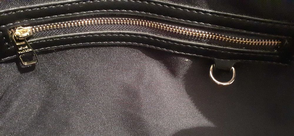 Vand geanta louis vuitton