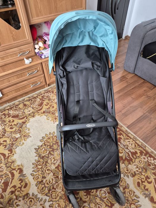 Cărucior copii micii