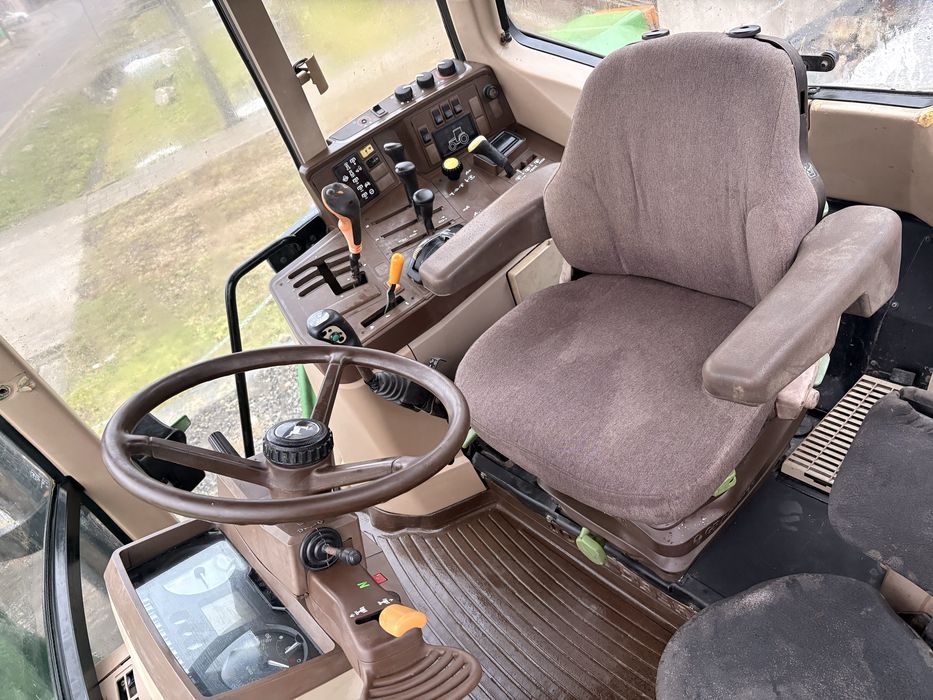 Tractor John Deere 6310