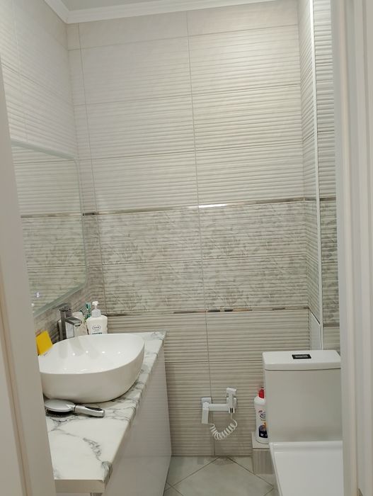 Продам 2 ком кв 105 м2 в микрорайоне Женис