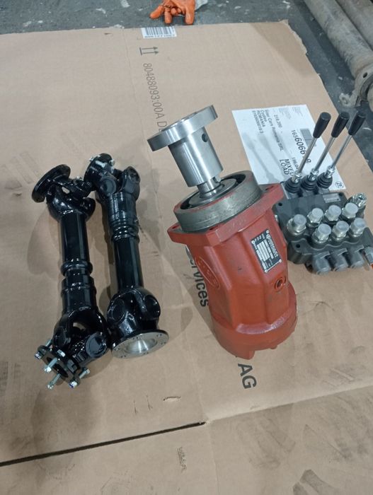 Hidromotor cu cardan instalatie foraj,pompa de apa camion forestier