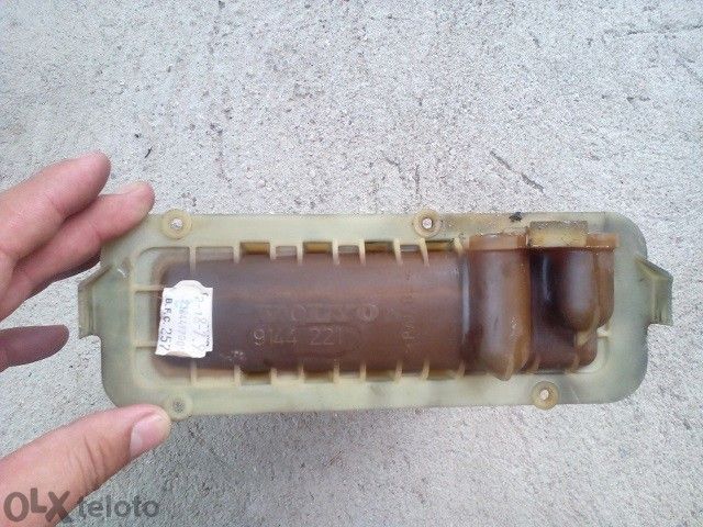 Продавам вътрешния радиатор за парното на Волво 850 2.5тди