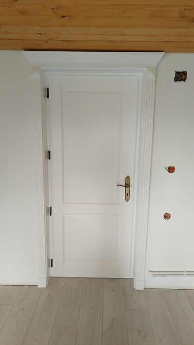 Usi la comanda ( ușă , glisanta , cu sticla , toc )