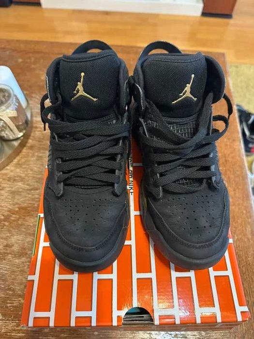 Jordan Mars 270 Negru Auriu CD7070-007, marimea 38