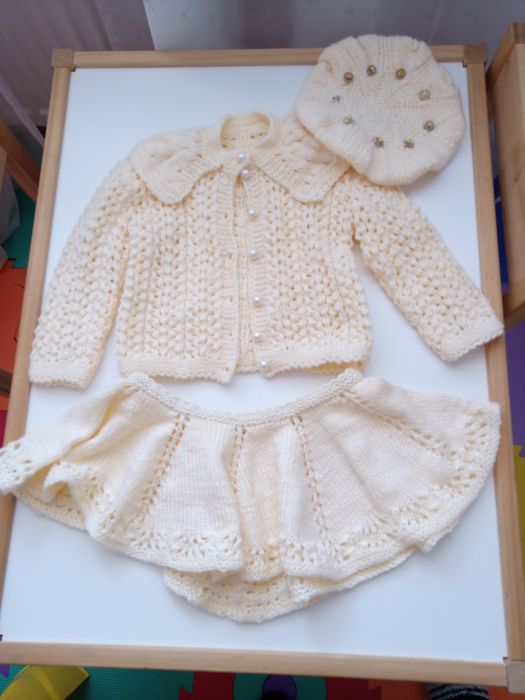 Costumas superb lucrat de mana