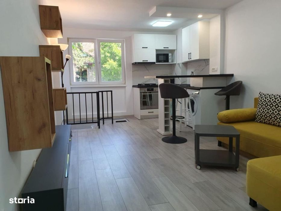 Apartament 2 camere zona AFI,CU SCARA INTERIOARA
