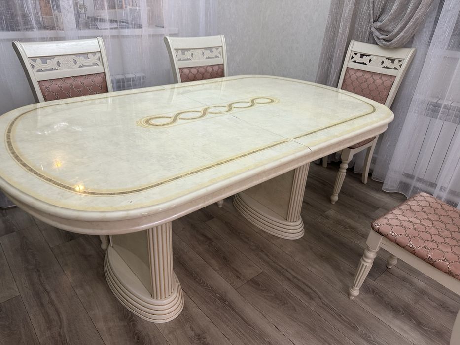 Продам стол+ стулья