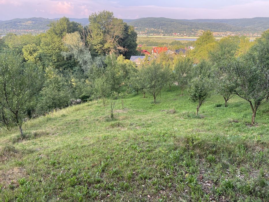 Teren intravilan de vânzare – 1.900 mp – Curtea de Argeș, cartier Nopateș