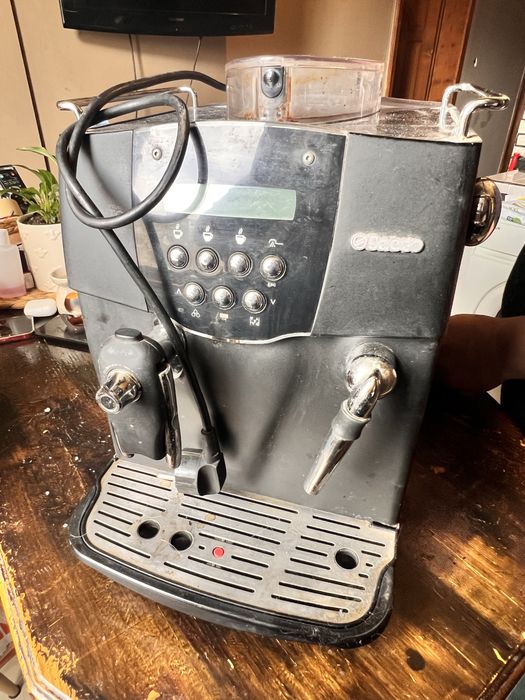 Кафе машина SAECO