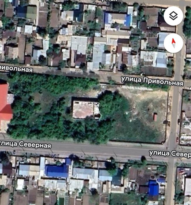 Продаю земельный участок 100 соток в центре