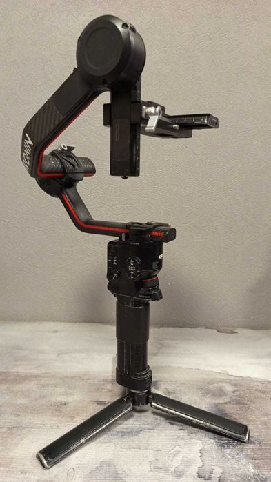 Стабилизатор DJI Ronin RS 3 Pro