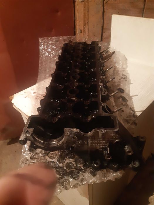 Необорудвана глава за БМВ Е60 Е61