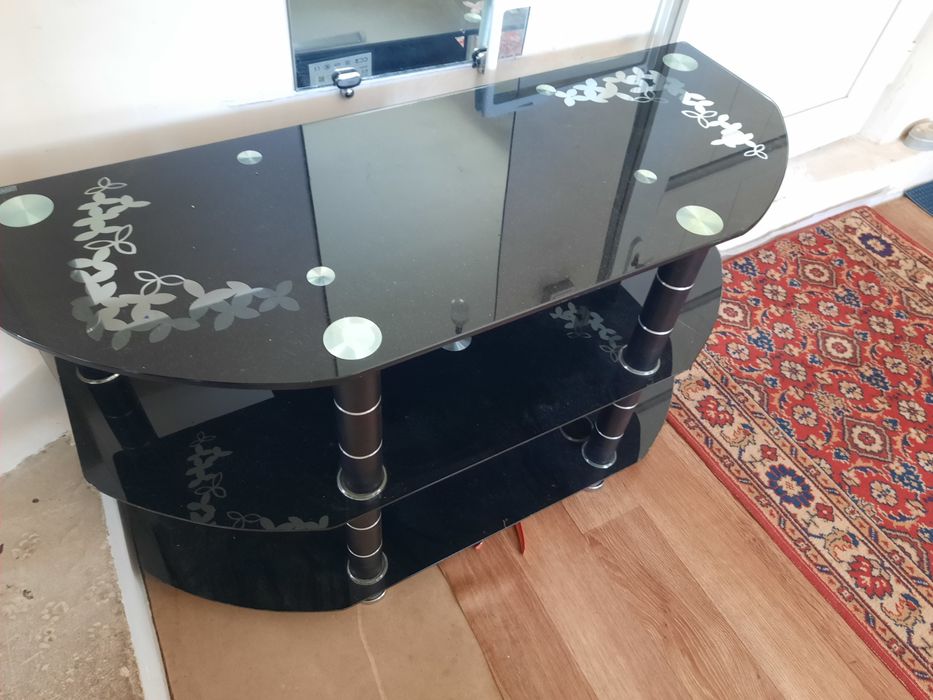 Подставка под телевизор