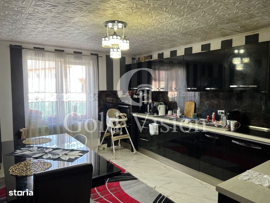 Case cu 6 camere, curte proprie + grădină proprie, în Bocicoiu Mare