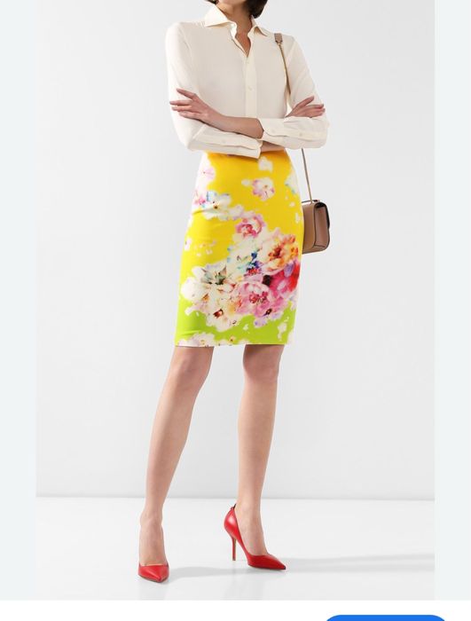 Юбка , Италия . Blumarine