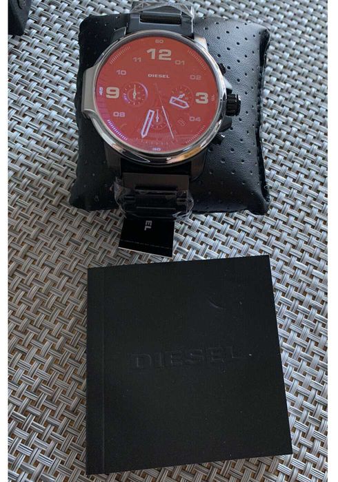 Vand ceas cronograf barbatesc Diesel, bratara metalica neagra