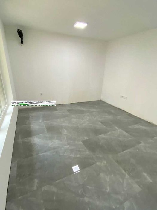 Дава се под наем Офис в Пловдив, Център - 53 кв.м за 510 € - Снимка #2