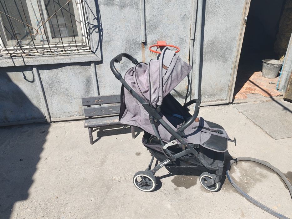 Продам коляску в нормальном состоянии